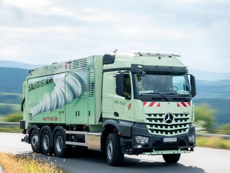 Bohrschlammentsorgung- Fahrzeug